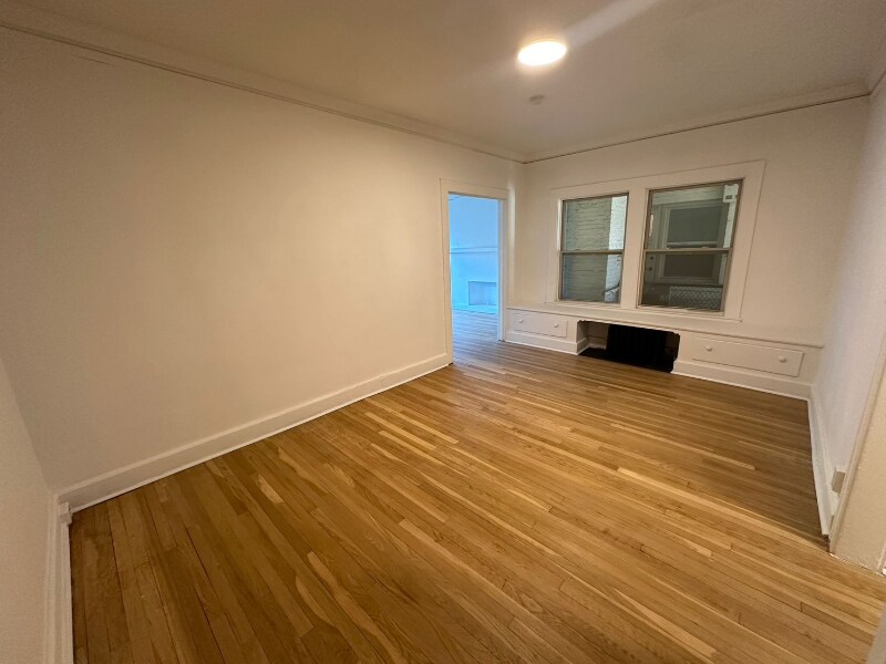 Building Photo - 14148 Superior Rd