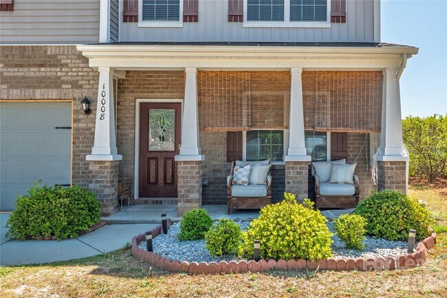 Building Photo - 10008 Brawley Ln