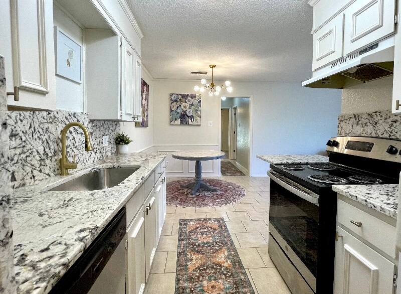 Building Photo - 922 Terry Trail