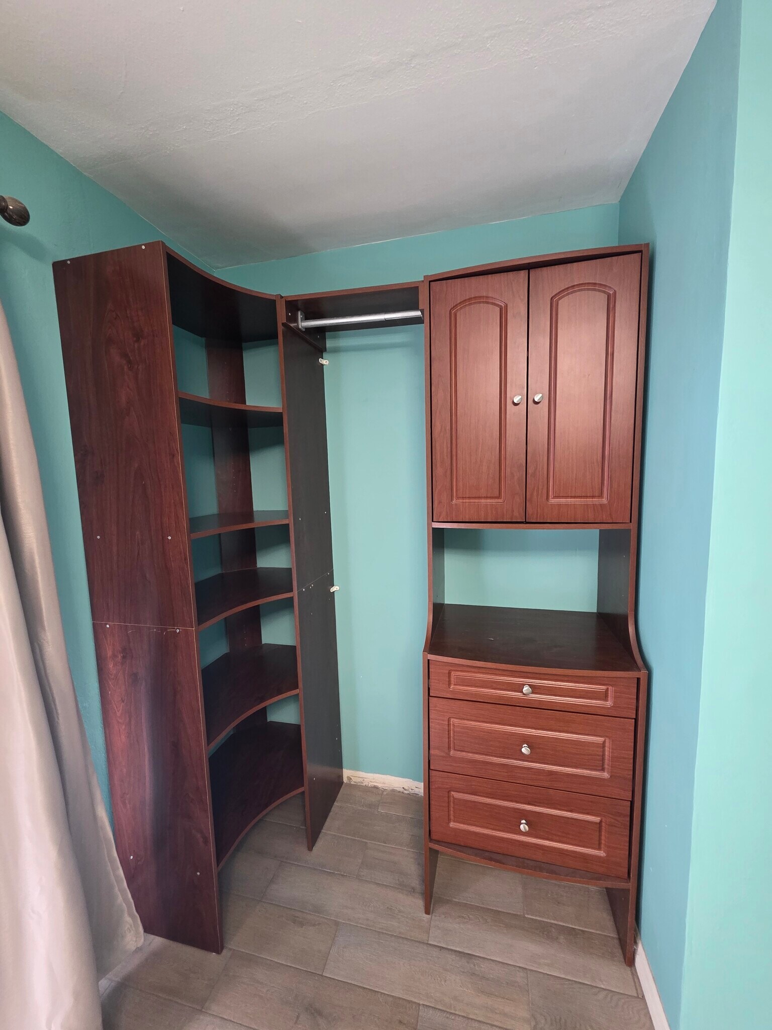 Building Photo - 18822 Hart St