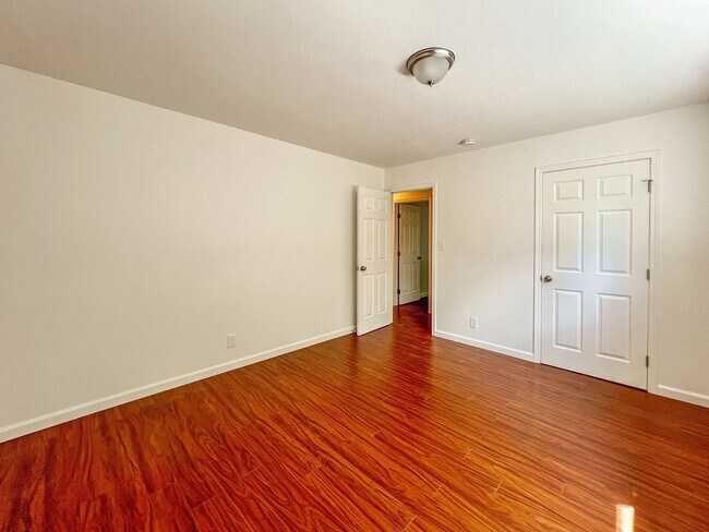 Building Photo - Charming 3-Bedroom Home in Napa’s Sought-A...