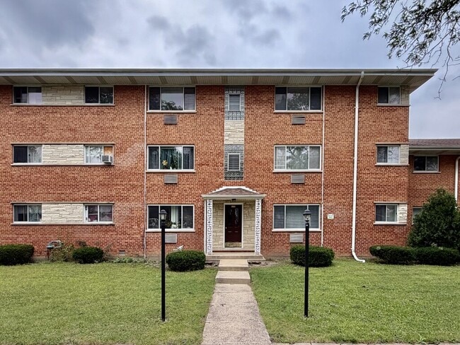 Building Photo - 1408 Carol St