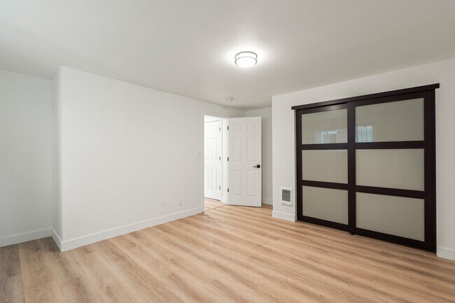 Building Photo - 2410 37th Ave SW