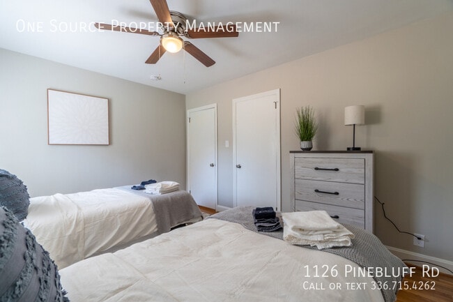 Building Photo - 1126 Pinebluff Rd