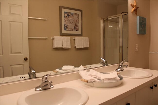 Building Photo - 3115 Live Oak Ln