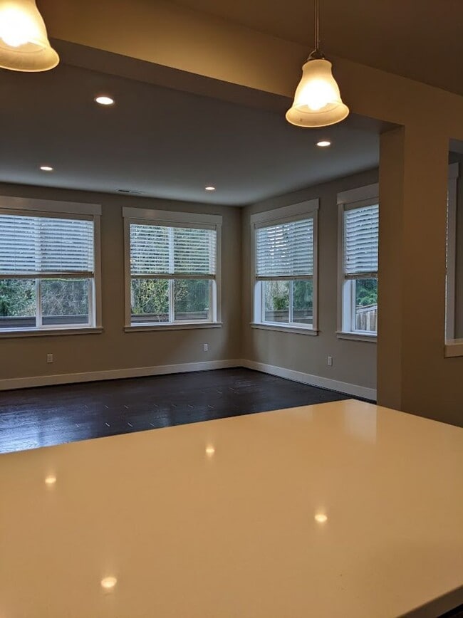 Building Photo - Timber Creek 4 Bedroom Home