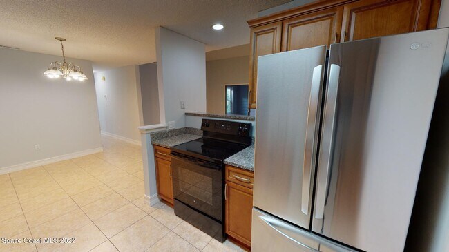 Building Photo - 225 S Tropical Trail