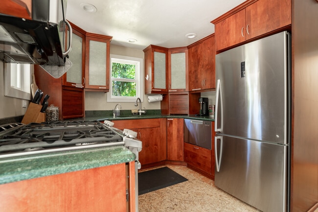 Building Photo - 4201 51st Ave S