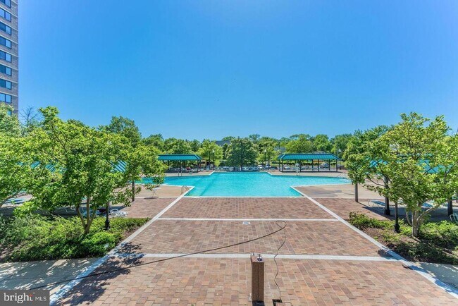 Primary Photo - 5505 Seminary Rd