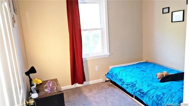 Building Photo - 24 Bissell Ct