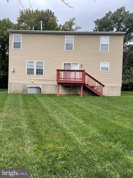 Building Photo - 303 Old Nuttal Ave