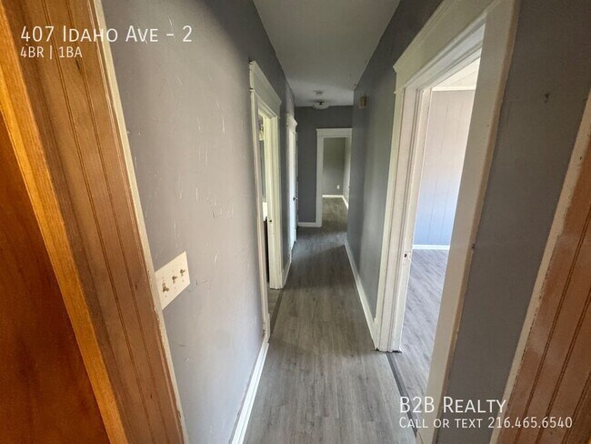 Building Photo - 407 Idaho Ave