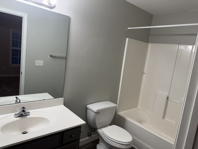 Building Photo - 203 Ashby Dr