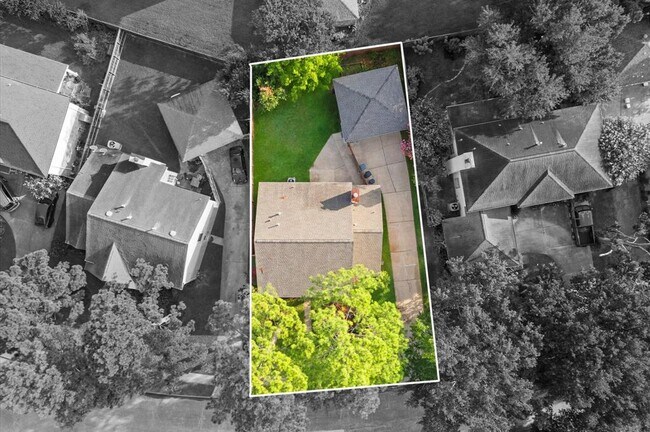 Building Photo - 16338 Hickory Point Rd