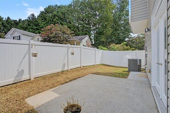 Building Photo - 980 Windcroft Cir NW