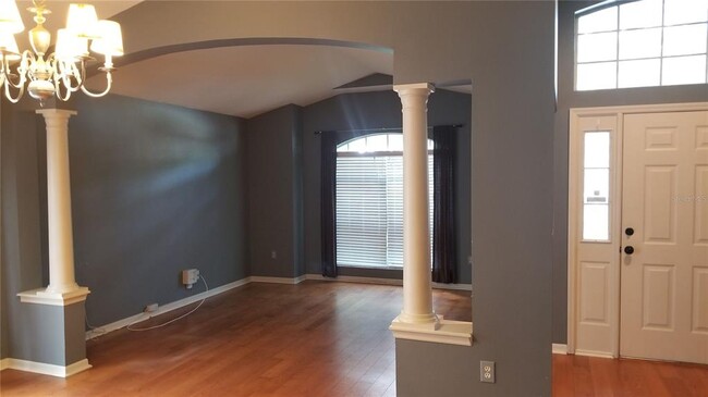 Building Photo - 9831 Bayboro Bridge Dr