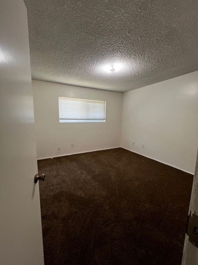Building Photo - 5800 Midas St
