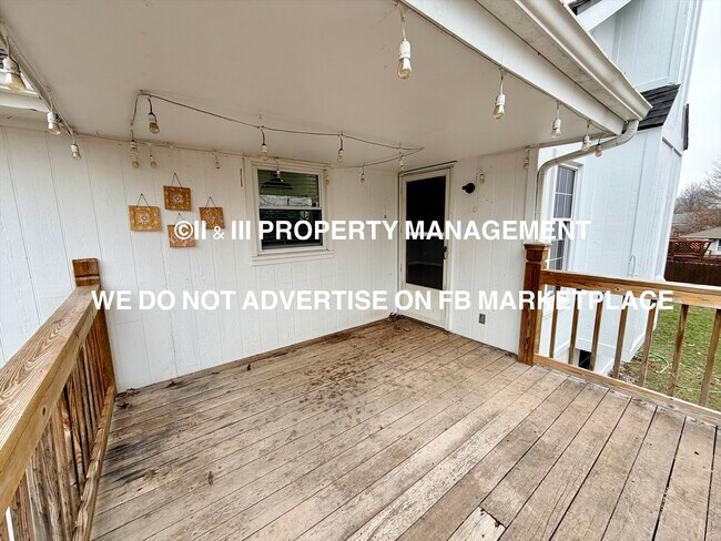 Building Photo - 1213 NE Ball Dr