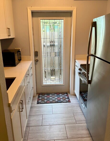 Kitchen entry - 2624 NE 1st Ave