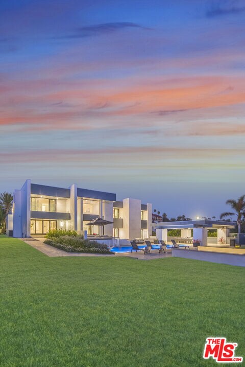 Building Photo - 30020 Morning View Dr