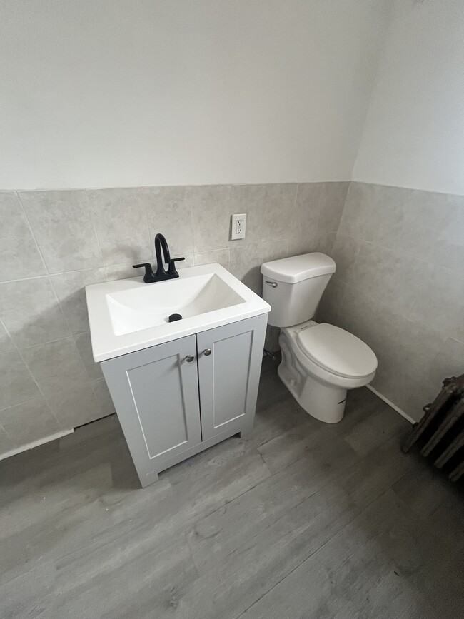 Building Photo - 245 E Northampton St