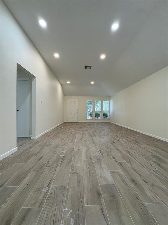 Building Photo - 18251 River Sage Dr