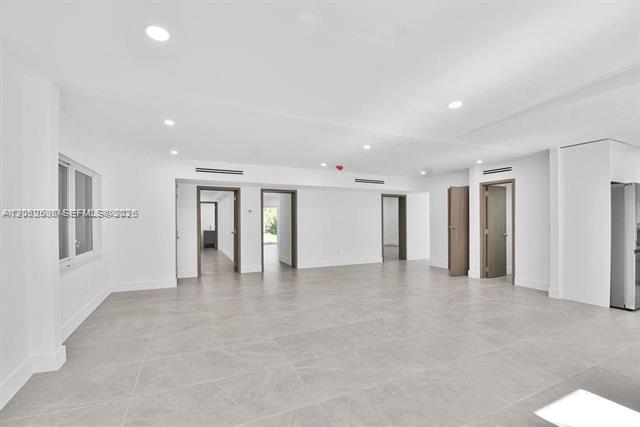 Building Photo - 7902 SW 67th Ave