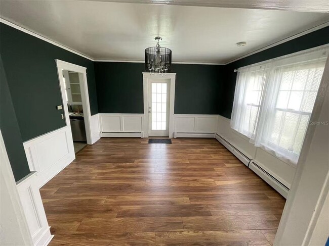 Building Photo - 33 Waldron Ave