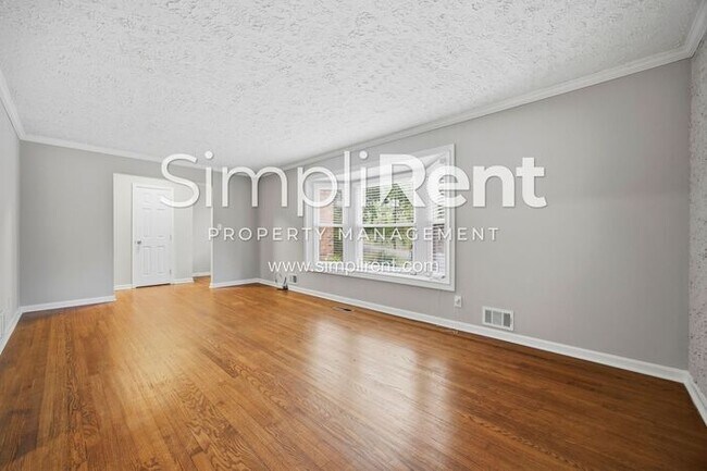 Building Photo - Beautifully Updated 4 Bedroom Home in Decatur! -1st month's Rent FREE with a 13-month lease!