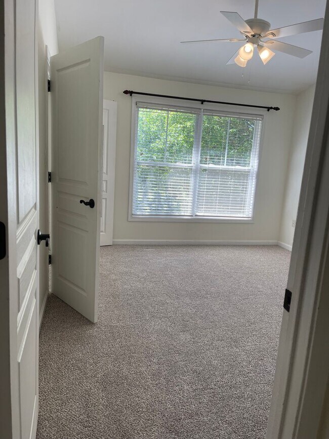 Building Photo - Lovely Condo in Gated Community at Brookwood Mills  Available 8.7.2026