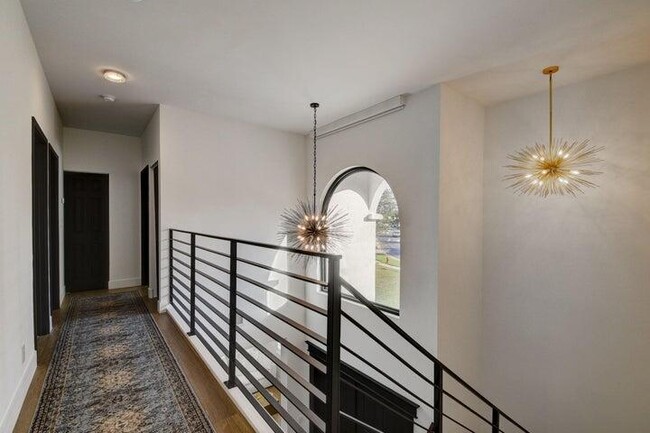 Building Photo - 6298 Sand Hills Cir