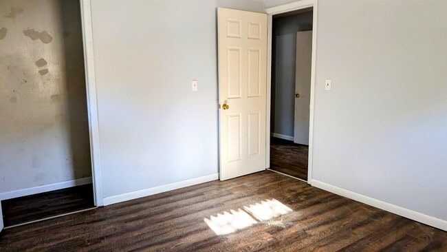 Building Photo - 25 Arrowhead Dr