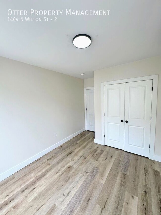 Building Photo - 1464 N Wilton St