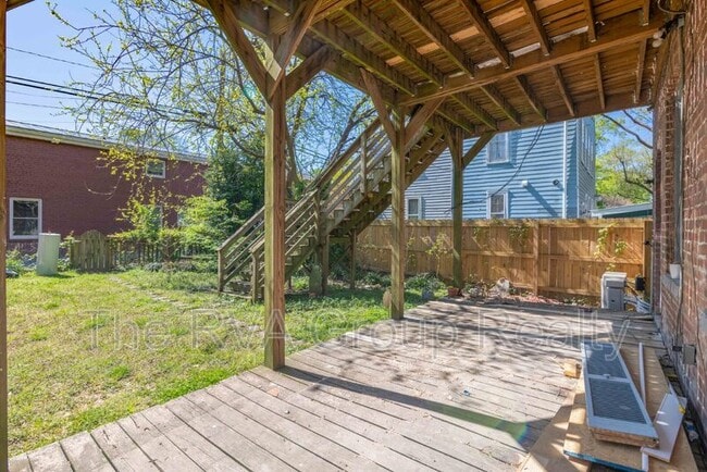 Building Photo - 609 N 27th St