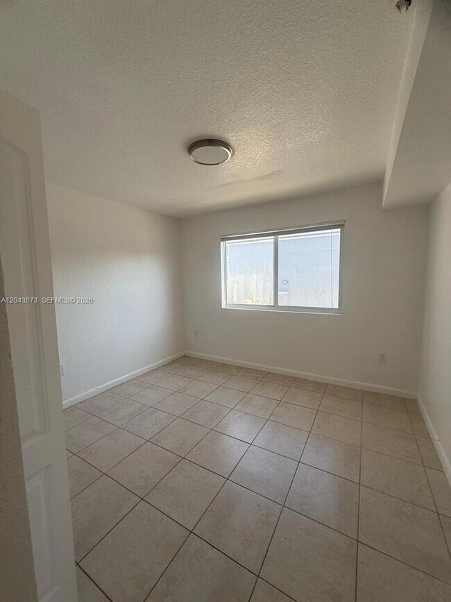 Building Photo - 15410 SW 284th St