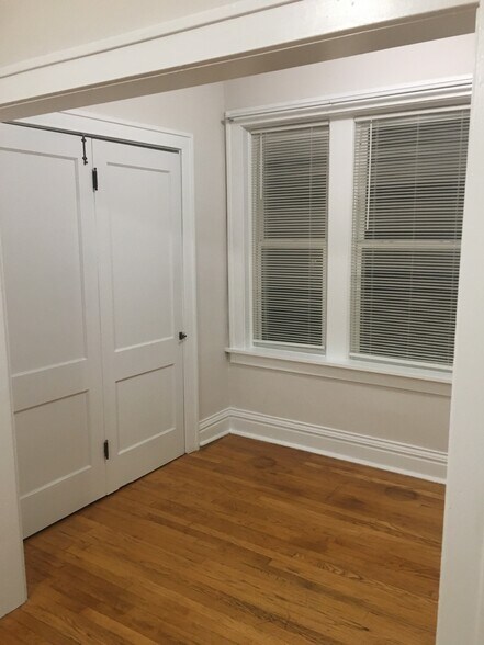 Building Photo - 6451 Alamo Ave