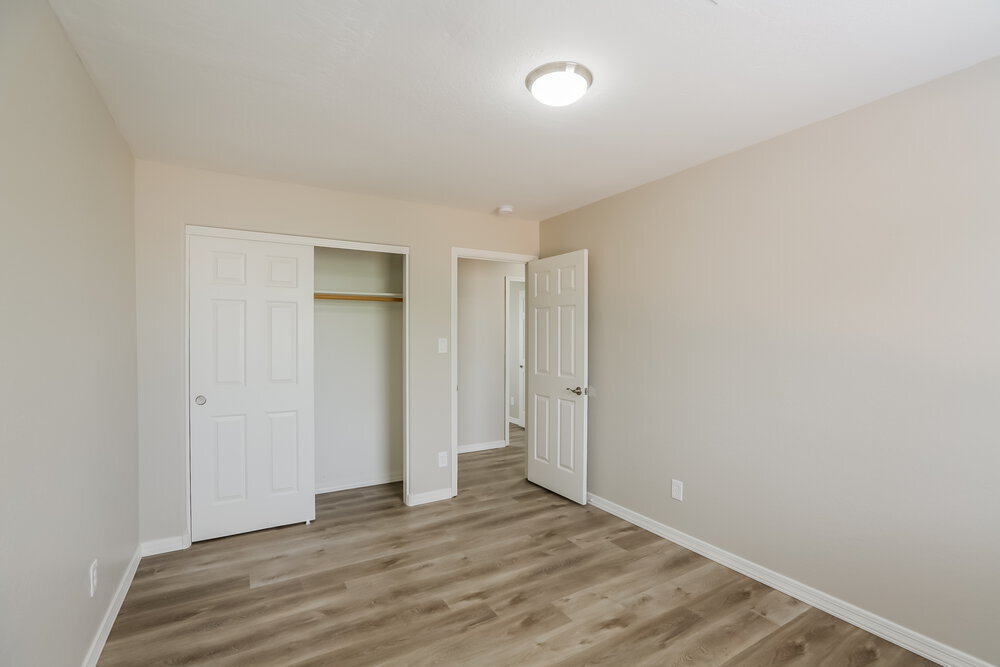 Building Photo - 9229 S Las Lomitas Pl