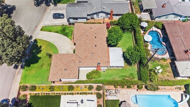 Building Photo - 612 N Maryport Ave