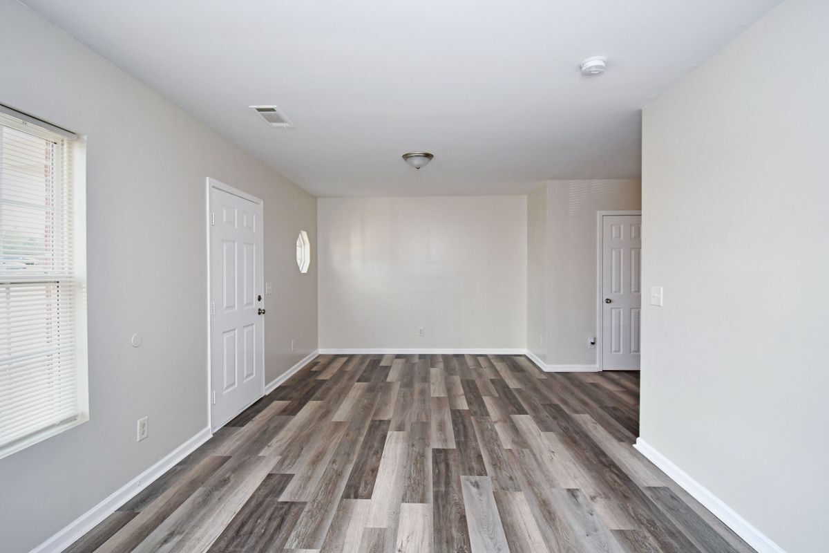Building Photo - 639 Mill Stone Bluff