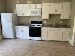 Building Photo - 2249 S Woodward St