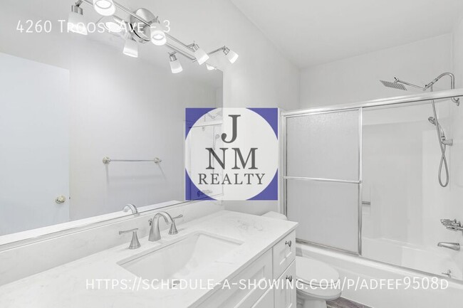 Building Photo - Beautiful 1 Bedroom + 1 Bath + Private Patio