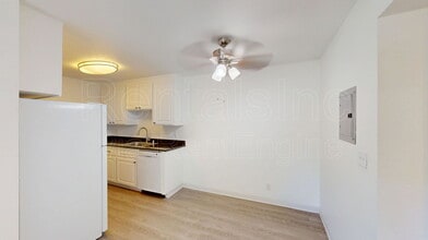 Building Photo - 440 Alameda del Prado