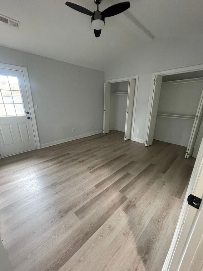 Building Photo - Charming 2 Bedroom Home Located in Raleigh NC