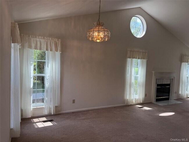 Building Photo - 24 Olde Wagon Rd