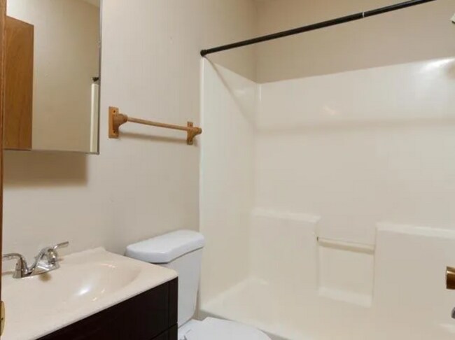 Building Photo - 46 NE Sacramento St