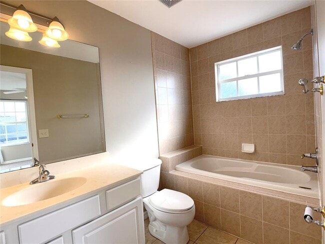 Building Photo - 104 Vista Loop