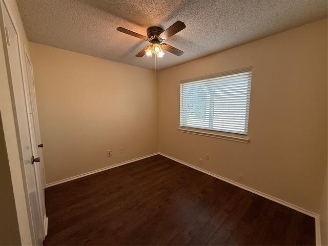 Building Photo - 2902 Post Oak Dr