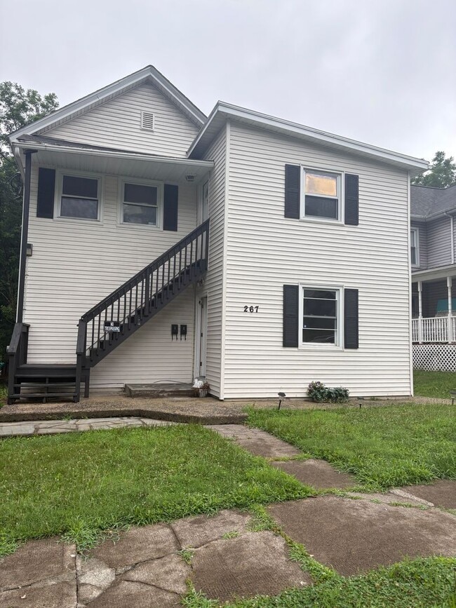 Building Photo - 267 Brodhead Ave