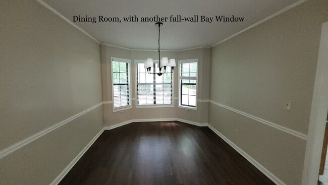 Building Photo - [NEW PRICE] Spacious 4 Bed / 2.5 Bath home...