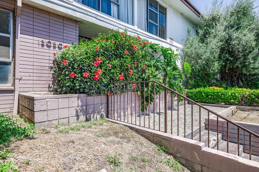 Building Photo - 13050 Dronfield Ave